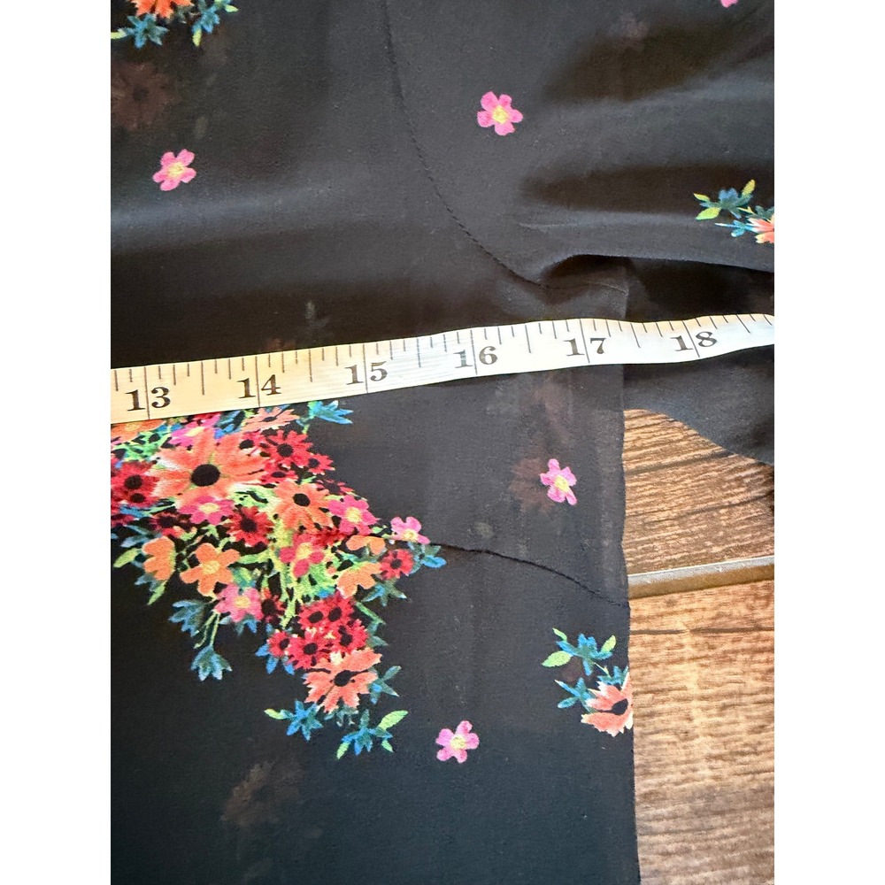 BUNDLE: Cabi Sheer Black Blouses - Picture 13 of 16